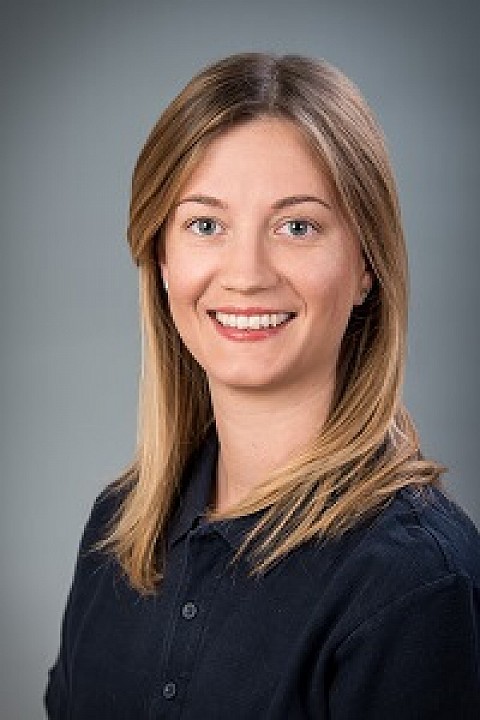 DR. HERNÁDI ALEXANDRA