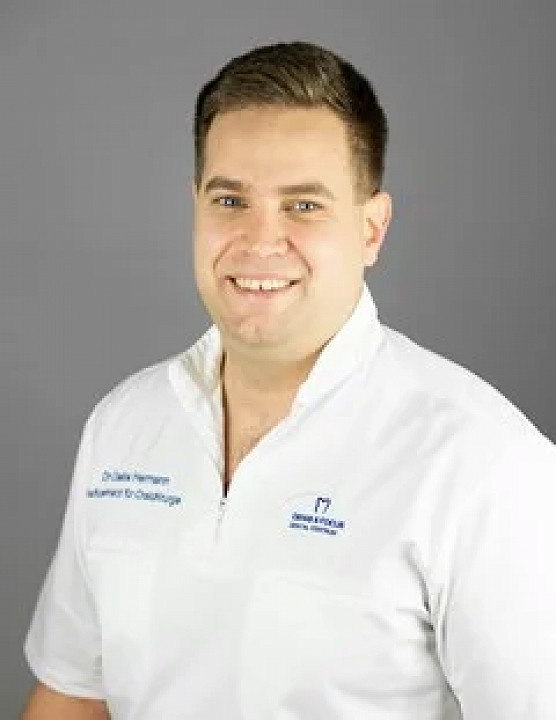 Dr. Hermann Csaba