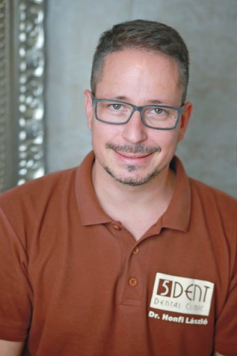 Dr. Honfi László