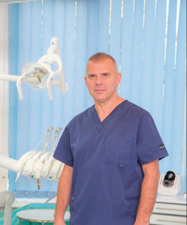 DR. MED. DENT. BARÁTH GÁBOR
